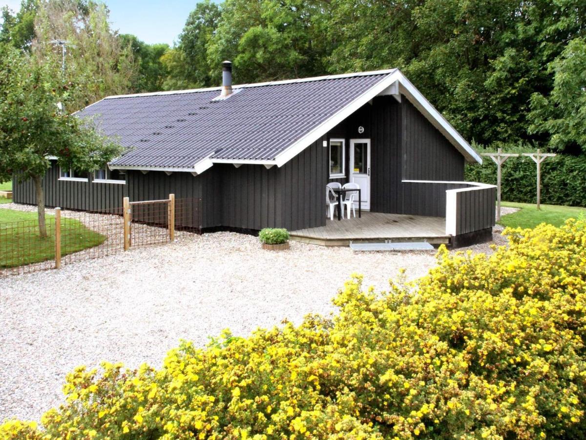 Four-Bedroom Holiday Home In Sydals 4 Viboge Bagian luar foto