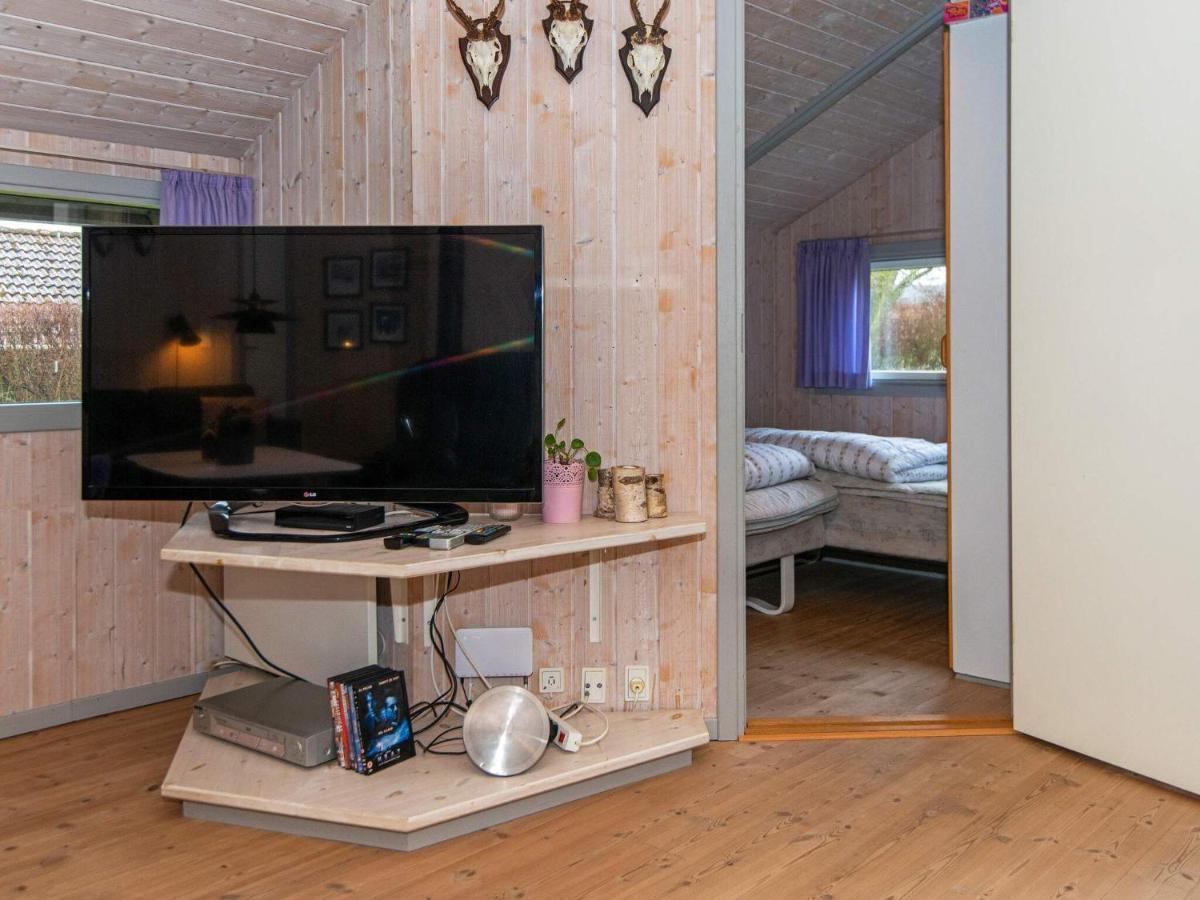 Four-Bedroom Holiday Home In Sydals 4 Viboge Bagian luar foto